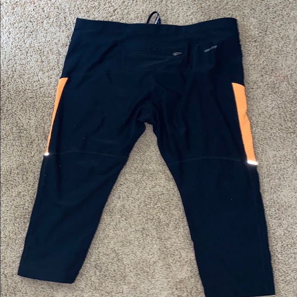 Nike workout pants - Picture 3 of 3